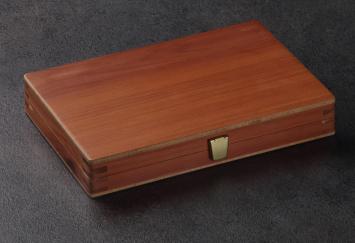 Backgammon reiscassette, Cederhout